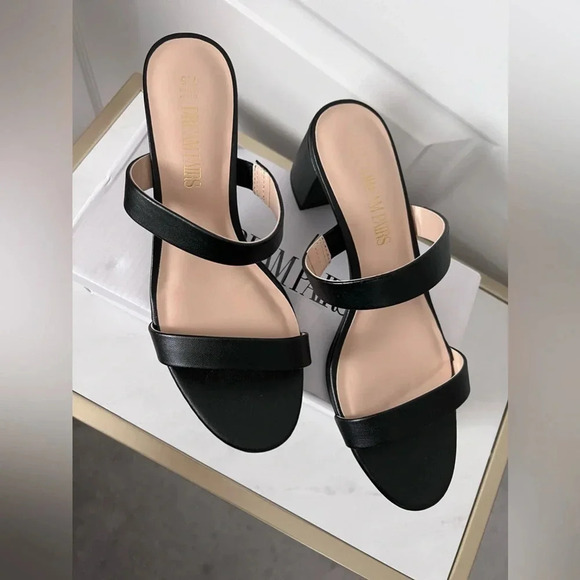 NWT | Dream Pairs | Two Strap Open Toe Low Block Heeled Black Sandals | Size 7.5 - Picture 3 of 4
